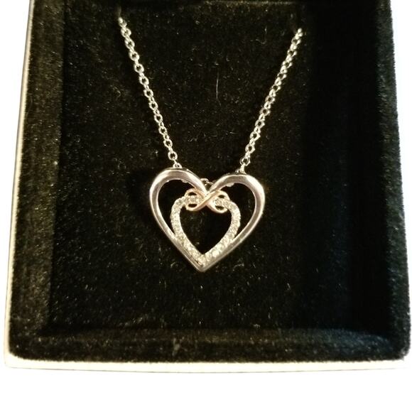 20" DOUBLE HEARTS & INFINITY GOLD NECKLACE IN GIFT BOX BRAND NEW! GREAT GIFT! - Picture 3 of 4
